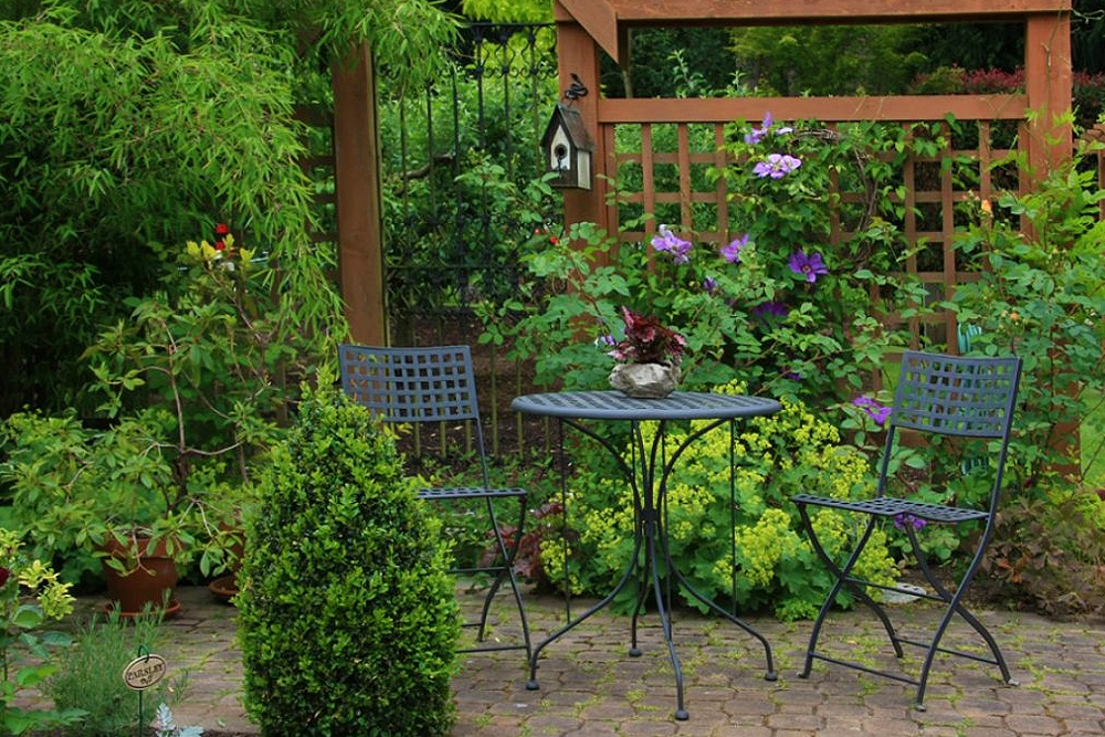 Corn Crib Shrubs